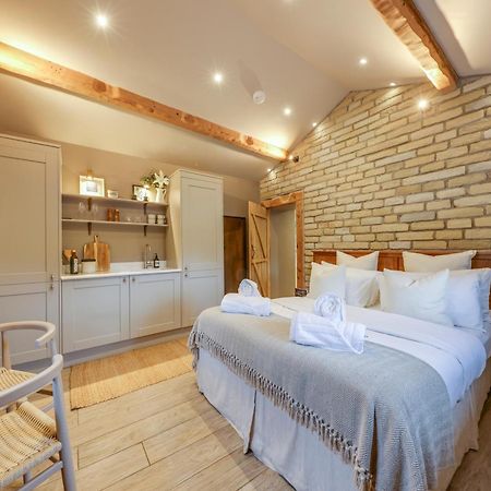 Apartments For Two In Brand New Luxury Rural Farmhouse Escape Ramsbottom Kültér fotó