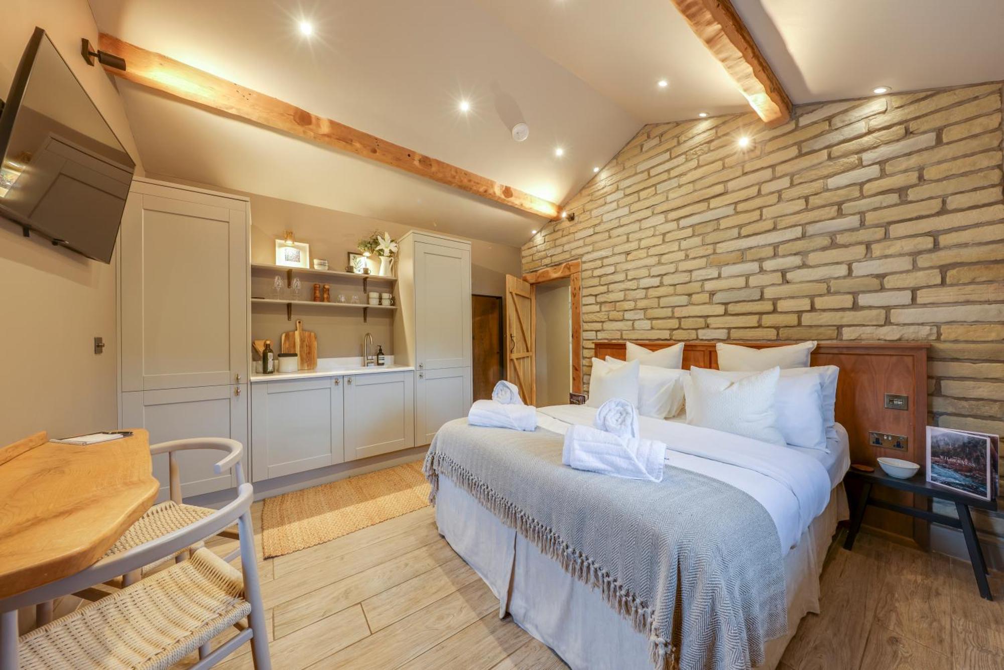 Apartments For Two In Brand New Luxury Rural Farmhouse Escape Ramsbottom Kültér fotó