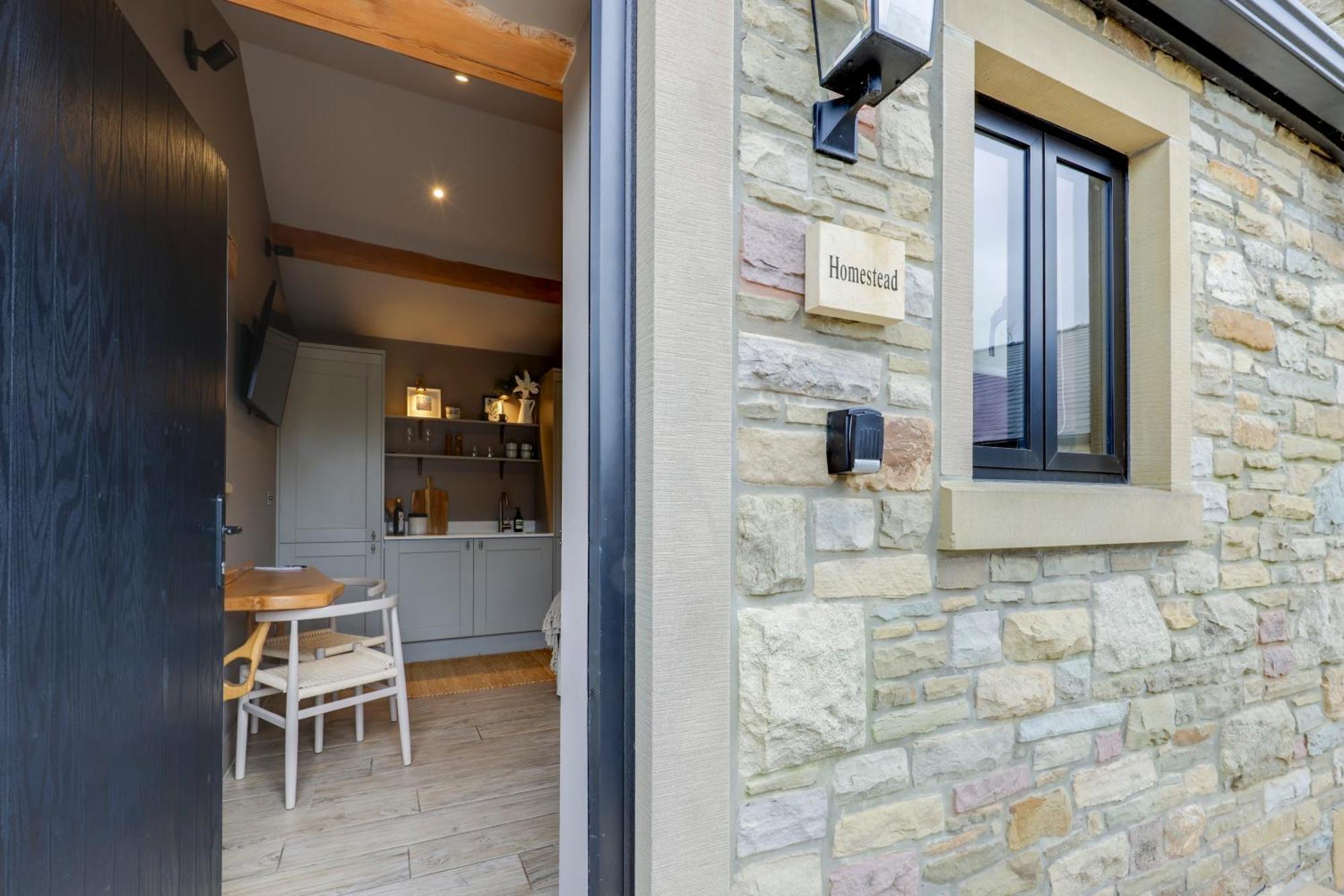 Apartments For Two In Brand New Luxury Rural Farmhouse Escape Ramsbottom Kültér fotó